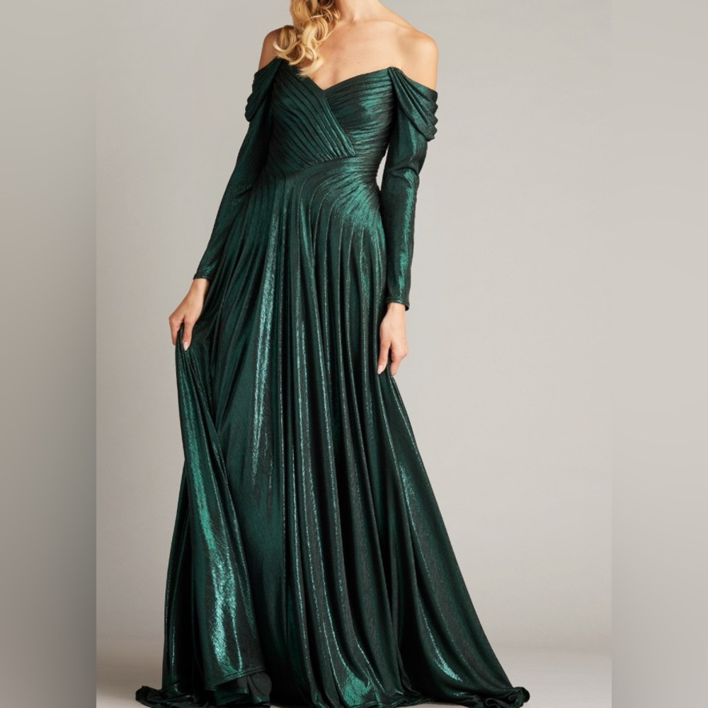 Tadashi Shoij ALYSIA OFF-SHOULDER PLEATED DRAPE METALLIC GOWN BSJ24965L-MOSS NWT